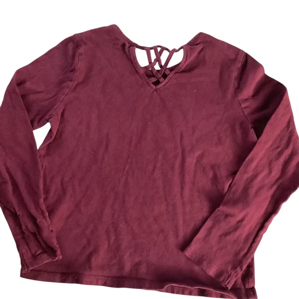 Old Navy‎ Girls Burgundy Graphic Shirt Size M Long Sleeve Lattice Back Shirt